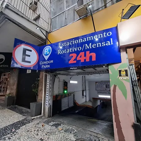 Copacabana: Pet-Friendly, Praia | 3 hóspedes-3